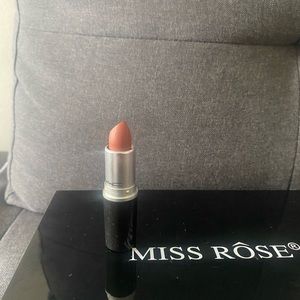 Mac lipstick taupe